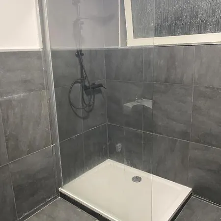 Kluse I Alle Doppel Boxspringbetten Koennen Getrennt Und Als Einzelbett Aufgestellt Werden * ايزيرلون